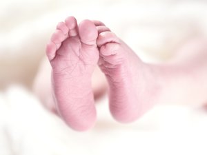 La petite Romy n'est pas de sexe féminin selon le registre de l'état civil, le parcours du combattant des parents de la petite fille auprès des administrations pour rectifier l'erreur