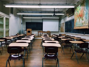 Baccalauréat, brevet 2026 : le réchauffement climatique s'invite dans les épreuves des candidats, le ministre ne veut plus d'examens l'après-midi en raison des pics de chaleur