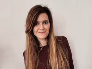 "Ma santé m'a poussée à changer de métier et de regard" : la néo-Aveyronnaise Alison Bartolini Tracz quitte les entreprises pour la photographie
