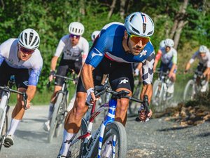 "Cela s'est joué jusqu'au bout, c'était une belle bagarre" : Hugo Dréchou, champion de France de gravel, gagne la cinquième édition de la Wish One Millau Grands Causses
