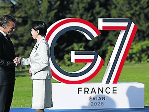 Emmanuel Macron peut-il tirer profit à Evian de son dernier G7 ?
