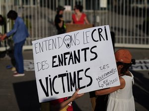 Affaire Lyhanna : face à "l'aveuglement persistant du ministère", le tribunal de Paris renvoie aussi le gouvernement vers sa part de responsabilité