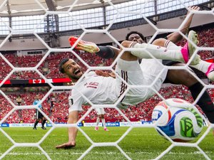 Coupe du monde 2026 : le Canada pulvérise le Qatar pour l'histoire, le Mexique vire en tête de son groupe, la Suisse se réveille, le point sur les résultats de la nuit