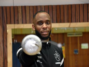Escrime - championnats d'Europe : le Ruthénois Aymerick Gally décroche l'argent avec l'équipe de France