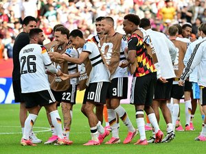 Coupe du monde 2026 : qualification allemande, vague Oranje, élimination tunisienne, exploit de Curaçao, le point sur la soirée et la nuit