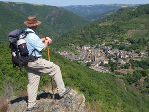 "De plus en plus de monde, de tous âges, de toutes nationalités" : le chemin de Compostelle en Aveyron, moteur économique et vitrine du territoire