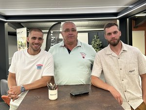"Il a fallu faire nos preuves pour avoir sa confiance. C'est son bébé" : passage de relais réussi à Olemps chez Aveyron stores et menuiseries