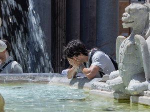 CARTE. Canicule : c'est de pire en pire cette semaine, Météo France place 72 départements en alerte rouge jeudi, 17 sont maintenus en orange