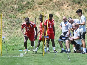 Football : de la chaleur et des retrouvailles lors du premier jour d'entraînement de Rodez