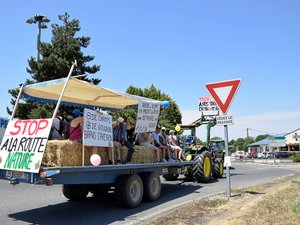 "20 millions d'euros pour un projet qui ne sert à rien !" Des opposants en marche contre le projet de liaison routière entre Flavin et Le Lachet