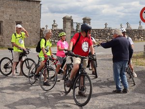 Marcheurs, cyclistes et amateurs de nature conviés pour découvrir les sentiers de l'Aubrac avec l'Echappée verte