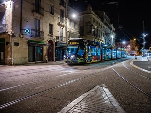 Il sort d'une soirée chemsex et viole un homme qui dormait à un arrêt de tramway après la victoire des Bleus en Coupe du monde de foot
