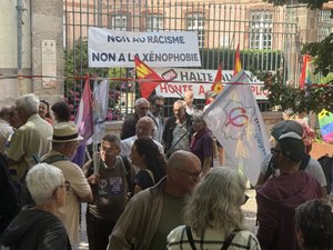 VIDÉO. Affaire des chants racistes : "On pensait être dans une région préservée", des centaines de personnes rassemblées à Rodez contre le racisme et la xénophobie
