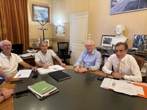 École à détruire, stade à reconstruire, ville à repenser : les chantiers du Département à Decazeville