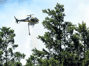 Incendies en Occitanie : de l'Hérault au Gard et de l'Aude aux P.-O., des centaines de pompiers et des moyens aériens mobilisés sur le front des flammes