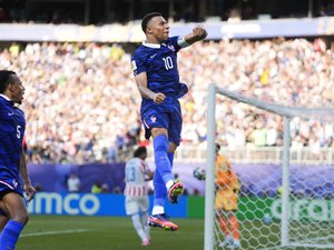 "Qui es-tu pour me traiter d'indigne ?" : la sénatrice paraguayenne Celeste Amarilla réclame désormais... des excuses à Kylian Mbappé