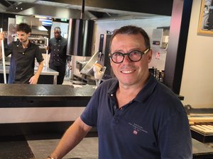 INTERVIEW. "Redonner envie aux jeunes de rejoindre la restauration, on l'a fait!" : à l'aube de la saison estivale, des restaurateurs moins anxieux que par le passé