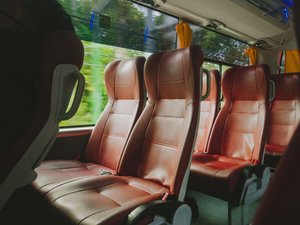 La passagère du FlixBus se rend aux toilettes durant la pause sur une aire d'autoroute : le car repart sans elle avec ses bagages et son passeport en direction de l'Italie