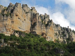 Castors, vautours... et kir à la châtaigne : en Aveyron, quand The Guardian succombe au charme du GR736