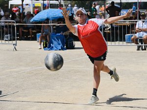 Quilles de huit : championne de l'Aveyron individuelle, Ophélie Volte a fait tomber la foudre