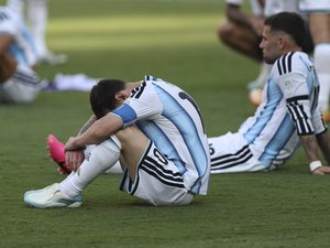 VIDÉO. "Il ne peut y avoir qu'un gagnant..." : quand un pilote fait croire à des passagers argentins que leur équipe a remporté la Coupe du monde