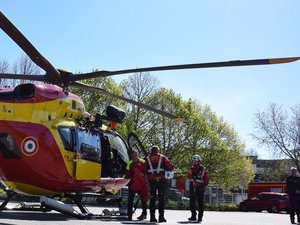 Le randonneur part se balader dans un massif et s'égare : sans eau, il se retrouve en hypothermie avant d'être localisé par les pompiers avec un drone