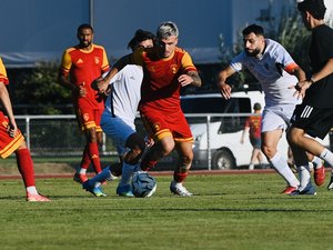 Football - Ligue 2 : "On a manqué de rythme, de connexions", Rodez s'impose au petit trot face à Nîmes et poursuit sa préparation avant la reprise du championnat