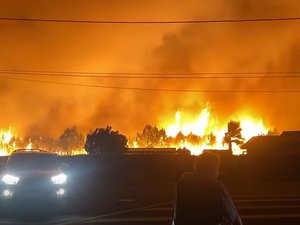 VIDÉOS. Incendie en Gironde : Plus de 3 000 hectares brûlés, 20 000 évacuations, des habitations menacées, le feu toujours hors de contrôle