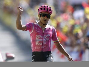 VIDÉOS. Tour de France 2026, étape 18 : Carapaz se carapate, les favoris ont boudé cette bataille des Alpes