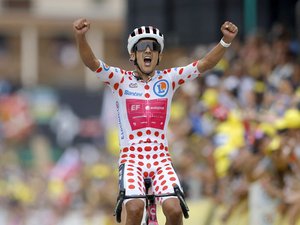VIDÉOS. Tour de France 2026, étape 20 : meilleur grimpeur, Carapaz en voulait encore, grosse frayeur pour Kruss, Seixas finira 4e