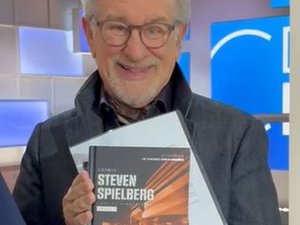 "C'est déjà fou !" : quand Steven Spielberg remercie l'Aveyronnais Victor Norek pour les deux livres qu'il lui a consacrés