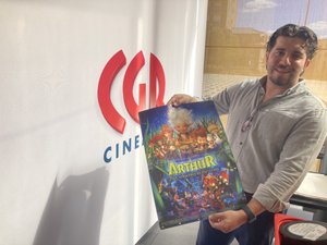 "En voyant cette masse d'affiches dans nos archives, l'idée est venue de faire une vente" : à Rodez, le CGR met le cinéma au service des Restos du coeur