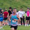 Originaire de Sénergues, âgé de 45 ans, pompier professionnel à Montgeron (91), près de Paris, Fabien Fayel est un sportif complet. Il a choisi le semi-marathon pour soutenir des associations œuvrant auprès d’enfants malades.