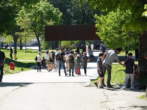 VIDÉO. "On a été stupéfaitspar la ville" : le charme de Rodez fait l'unanimité