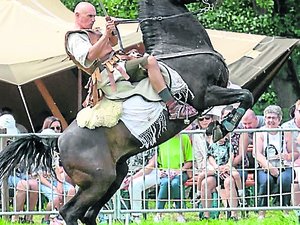 Ateliers, reconstitutions, expositions... en Aveyron le site archéologique de La Graufesenque vous accueille ce samedi et dimanche pour les 25es journées de l'antique