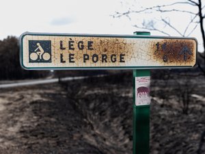 "On va retrouver notre maison qui est entièrement brûlée" : les derniers habitants évacués peuvent revenir dans leur commune dévastée par l'incendie géant en Gironde