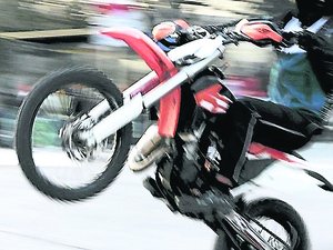"Les scooters font des va-et-vient, en vrombissant très fort jusqu'à très tard" : ces habitants excédés par les nuisances sonores des rodéos urbains