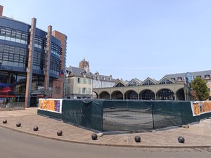 "Choisir le meilleur projet", faciliter l'arrivée du marché... Les explications du maire de Rodez, Stéphane Mazars, après la destruction de la fontaine place Eugène-Raynaldy