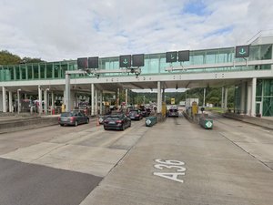 Lever la barrière du péage à la main, la fausse bonne idée de cette famille pendant des mois avant d'être arrêtée en flagrant délit par les gendarmes