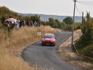 "Nous ne pouvons prendre le risque de contribuer à un départ de feu" : c'est au tour du rallye régional du pays saint-affricain d'être annulé