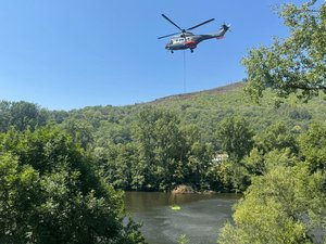 Incendie de Livinhac-le-Haut : après 140 hectares parcourus, le feu ne progresse plus mais le travail des pompiers continue
