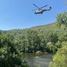 Le travail des pompiers continue dans la nuit de vendredi 14 à samedi 15 août dans l'ouest Aveyron.