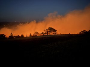 Incendies : les pompiers toujours sur le front des flammes à Livinhac-le-Haut, mais le feu est à présent fixé