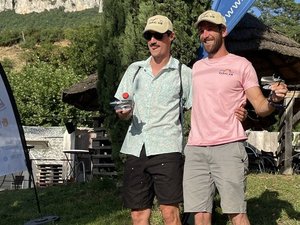 "On a passé 80 % du vol entre 2 600 mètres et 3 500 m" : Guilhem Costecalde bat le record de parapente avec un vol de 215 km depuis Millau, franchissant la barre mythique des 200 km