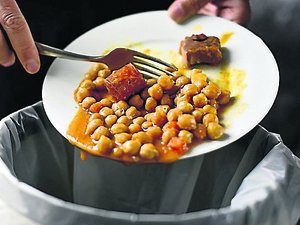Le gaspillage alimentaire dans le collimateur des cantines de Rodez : chaque repas non consommé coûtera 3 ¬ de plus aux familles !