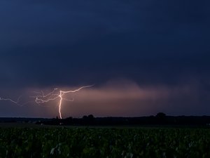 CARTES. Orages, vent, pluie-inondation : au moins 65 départements vont basculer en vigilance vendredi, la canicule laisse la place à un temps très perturbé