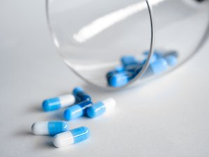 C'est quoi le médicament Tavneos, retiré en France après de graves effets secondaires qui ont entraîné des décès à l'étranger ?