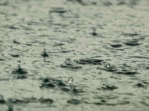 CARTE. Des records de pluie enregistrés dans le Sud-Est, la vigilance orange orages levée, cinquante-et-un autres maintenus en jaune