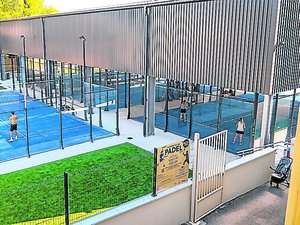 Le nouveau complexe de padel de cette ville de l'Aveyron a enfin ouvert ses portes