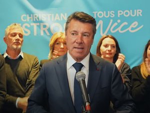 Cycliste contre voiture dans une descente : un accident implique un coureur professionnel et l'ancien maire de Nice Christian Estrosi